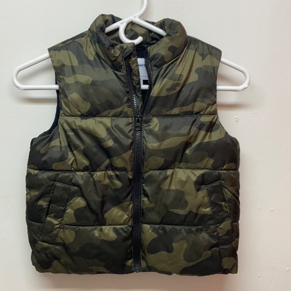 Old Navy Camo Vest